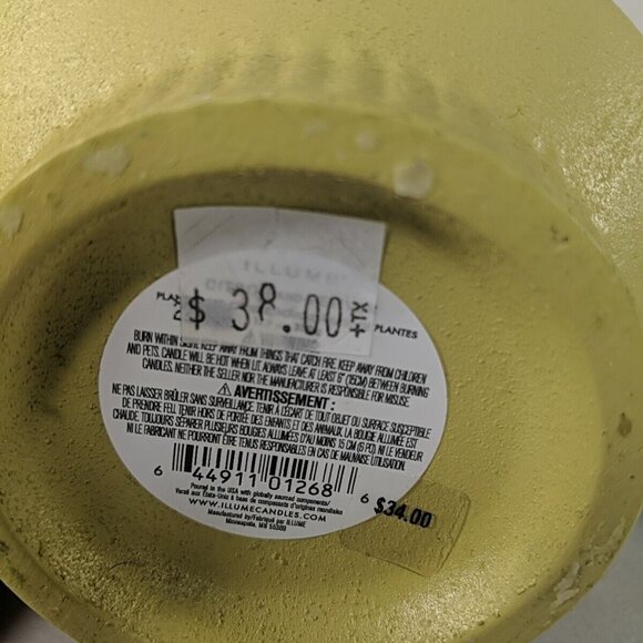 Illume 2 Set Candles Citron & Vetiver 11.9 oz 338 g NEW $78 MSRP Green Yellow - Picture 8 of 11